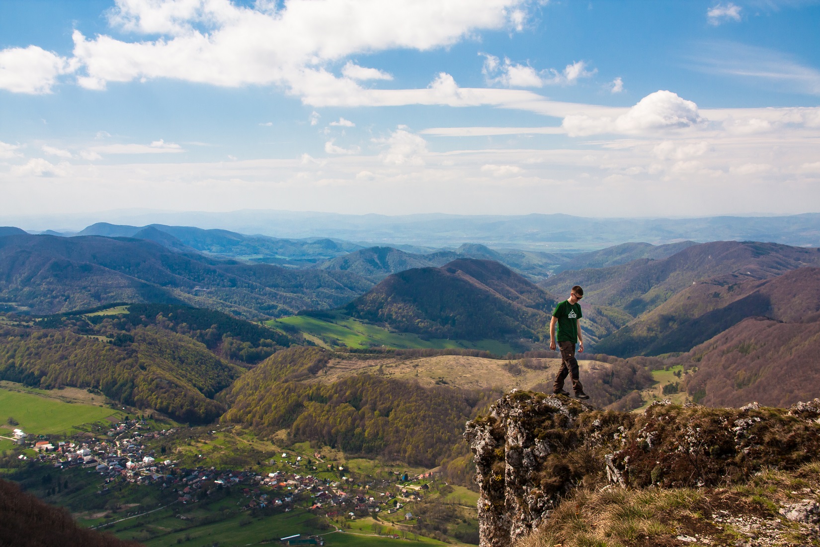 Strazov Walking in the Strazovske mountains | SLOVAKATION